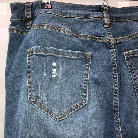 🎉3HP🎉 LANE BRYANT Low Rise Boyfriend Jeans Distressed Deconstructed Stretch 16 - Picture 12 of 16